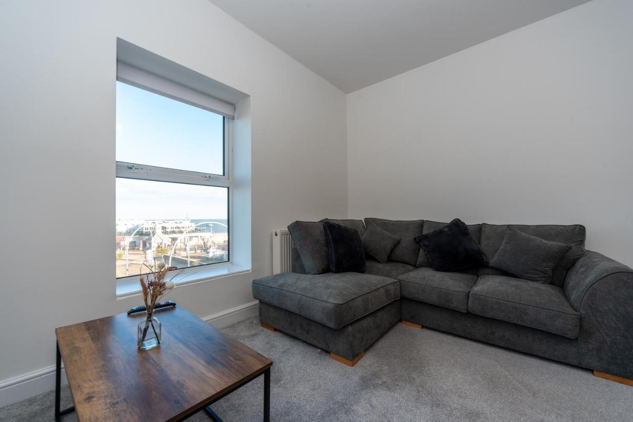 Sea Views Modern Two Bedroom Apartment Lowestoft Exterior photo