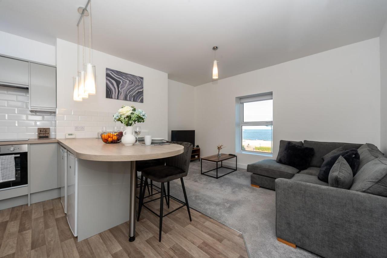 Sea Views Modern Two Bedroom Apartment Lowestoft Exterior photo