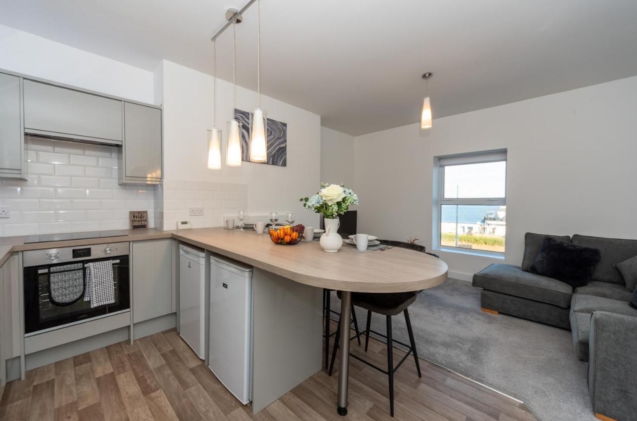 Sea Views Modern Two Bedroom Apartment Lowestoft Exterior photo