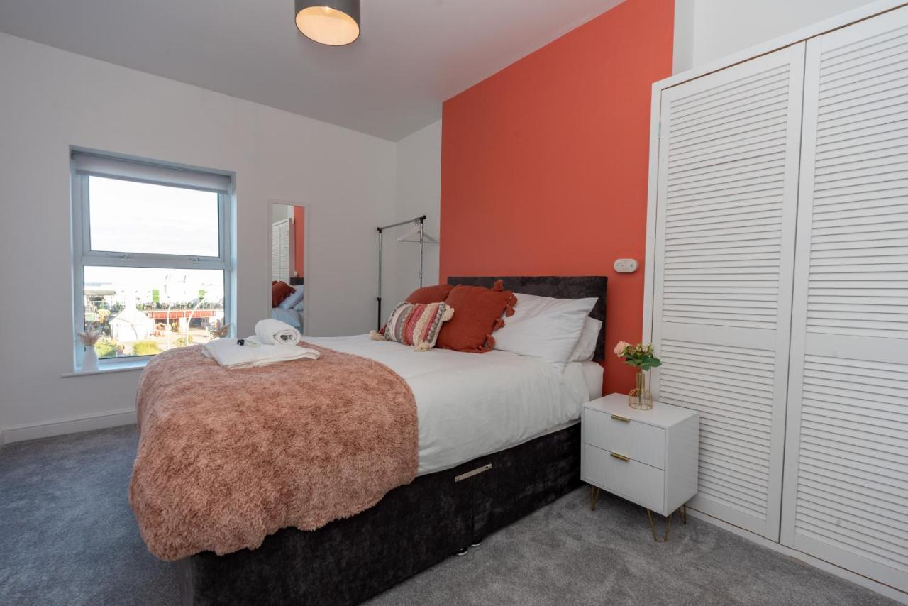 Sea Views Modern Two Bedroom Apartment Lowestoft Exterior photo
